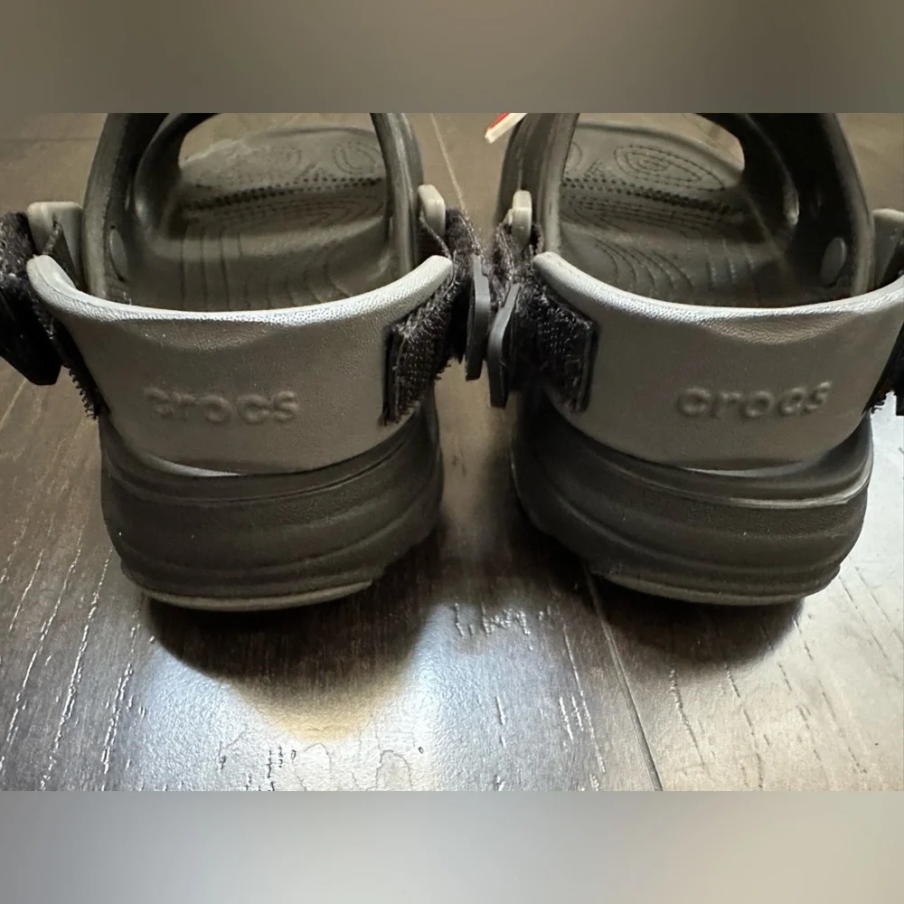 Black CROCS All Terrain Sandals- Youth Size 2 - Picture 3 of 4